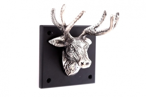 Stag Head On Wooden Base Wall Mounted Home Decor